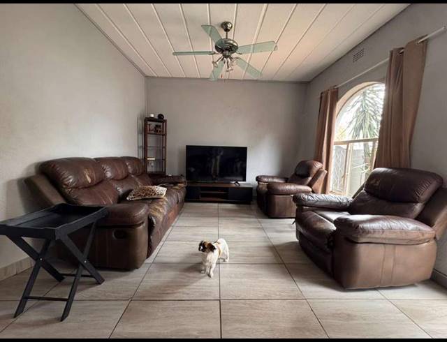 3 BEDROOM DUPLEX FOR SALE IN VERWOERDPARK